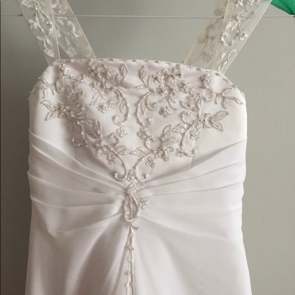 Dress - Picture 4 of 5